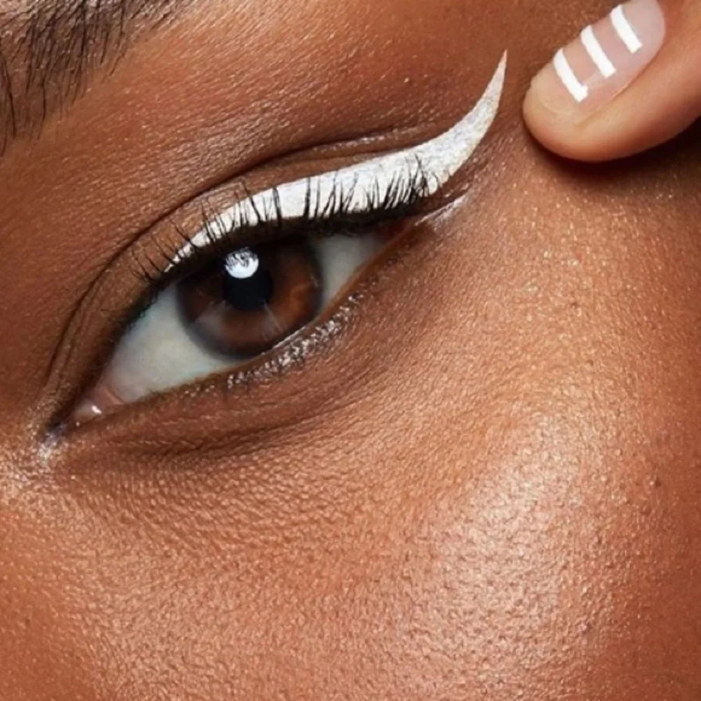Color pop graceland bff liquid liner WHITE